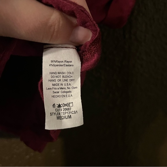 Maroon Short Sleeve Crop Top ‘Alcohol You Later’, Size Medium - Picture 3 of 4